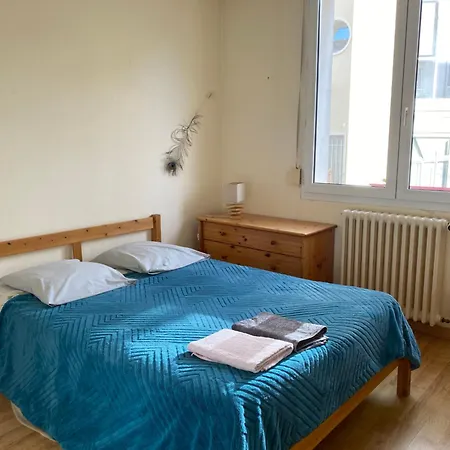 Chambre Gare-centre 2 Homestay
